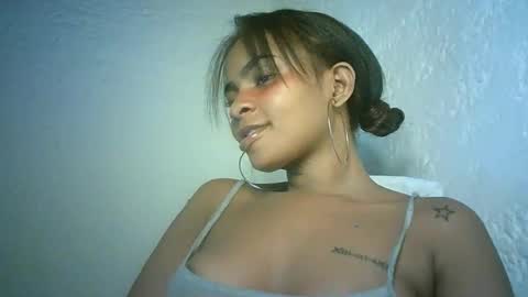 Snapshot of bellabeltra chatting on 12-13-24, 05:27 Bella online show from 12-13-24, 05:27