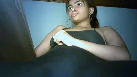 Snapshot of bellabeltra chatting on 02-24-25, 08:14 Bella online show from 02-24-25, 08:14