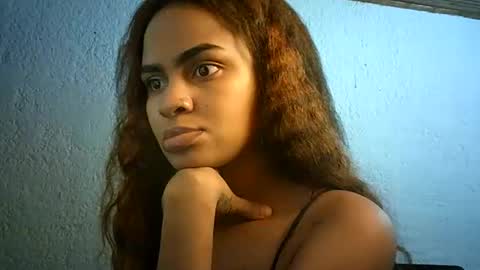 Snapshot of bellabeltra chatting on 02-27-25, 09:32 Bella online show from 02-27-25, 09:32