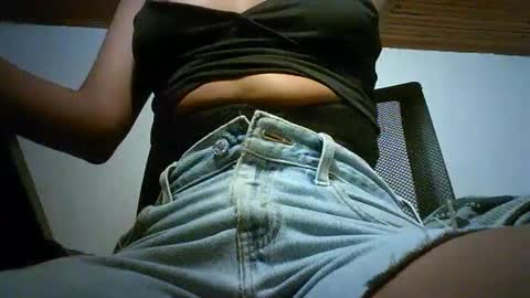 Snapshot of bellabeltra chatting on 03-05-25, 01:50 Bella online show from 03-05-25, 01:50