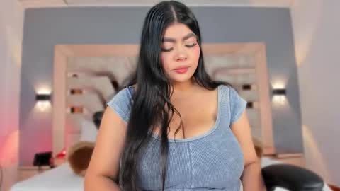 bellaboobs_ online show from 11-19-25, 07:36