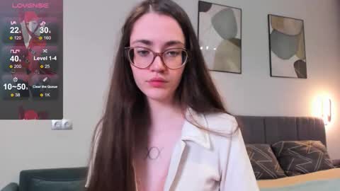 Snapshot of bellacatlovesmeat chatting on 10-23-25, 06:28 BellaCatLovesMeat online show from 10-23-25, 06:28