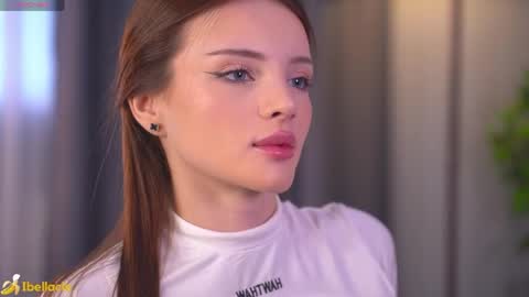 Bella I took a vacation and Ill be back on December 18th So dont lose me To keep in touch I have a TG -  you can find below online show from 05-04-26, 08:32