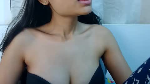 bellacrystall online show from 01-08-26, 04:59