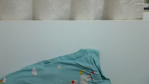 bellacrystall online show from 05-12-26, 12:35