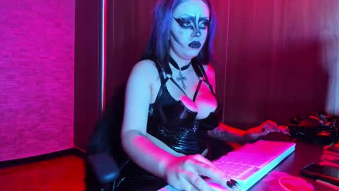 belladona_trix online show from 01-05-26, 05:49
