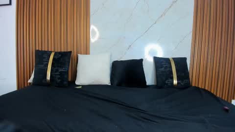 Snapshot of belladuboiss_ chatting on 12-02-24, 12:18 belladuboiss_ online show from 12-02-24, 12:18