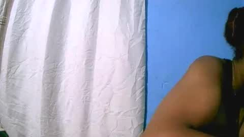 bellaena online show from 11-10-25, 02:43