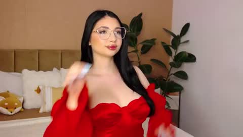 Snapshot of bellahere chatting on 06-23-26, 06:44 Diana online show from 06-23-26, 06:44