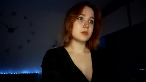 Snapshot of bellahoneyy_ chatting on 06-03-26, 08:03 Bella online show from 06-03-26, 08:03