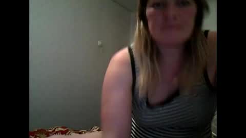 bellalove335 online show from 12-24-24, 05:23