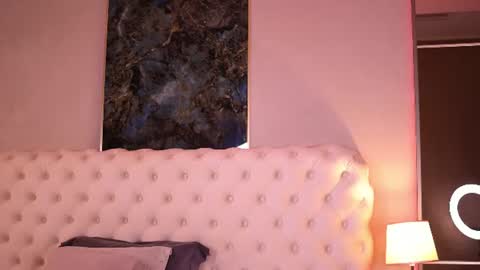 Snapshot of bellanoirre chatting on 06-24-26, 05:56 Bella online show from 06-24-26, 05:56