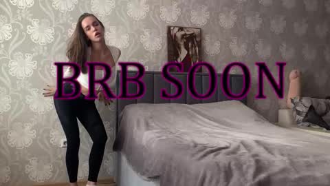 bellaparker_ online show from 10-13-25, 10:37