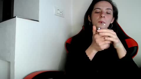 bellaqueen0701 online show from 02-27-25, 05:56