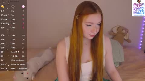 Snapshot of bellaqueenss chatting on 09-16-25, 10:27 Bella online show from 09-16-25, 10:27
