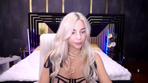 Bella online show from 11-03-25, 10:21