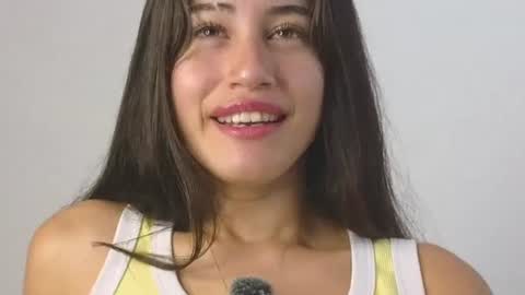 Snapshot of bellaroses__ chatting on 07-10-26, 02:52 Bella online show from 07-10-26, 02:52