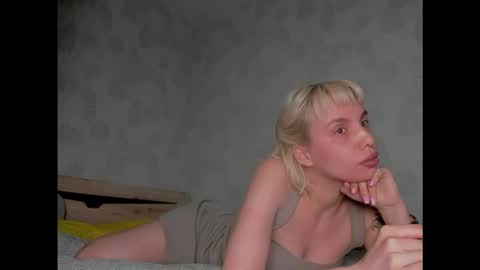 Snapshot of bellaseein chatting on 03-21-26, 05:27 Bella Seen online show from 03-21-26, 05:27