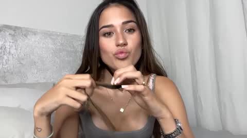 bellashoreeee online show from 09-26-25, 10:47