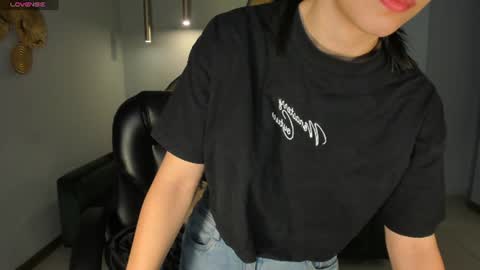 B E L L A  online show from 06-19-26, 10:30