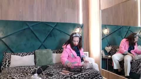 Bella Taylor online show from 02-02-26, 04:11