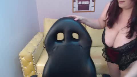 Bella online show from 09-25-25, 04:43