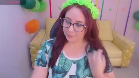 Snapshot of bellatrix_ch chatting on 03-17-26, 02:42 Bella online show from 03-17-26, 02:42