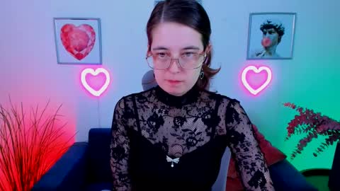 Snapshot of bellatrixllestrange chatting on 12-19-24, 11:03 Bella. Ntmu online show from 12-19-24, 11:03