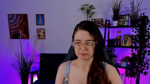 Snapshot of bellatrixllestrange chatting on 01-04-25, 04:32 Bella. Ntmu online show from 01-04-25, 04:32