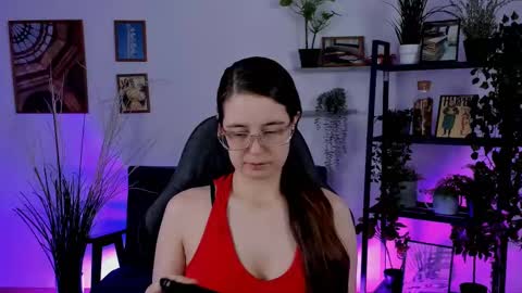 Snapshot of bellatrixllestrange chatting on 01-06-25, 04:44 Bella. Ntmu online show from 01-06-25, 04:44