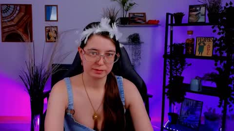 Snapshot of bellatrixllestrange chatting on 02-01-25, 01:34 Bella. Ntmu online show from 02-01-25, 01:34