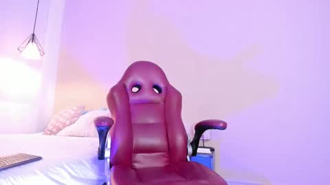 Bella Wild online show from 03-16-26, 12:09