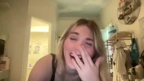 Bella 3 online show from 03-08-26, 07:12