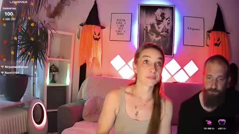 Snapshot of bellaxundxuwe chatting on 10-13-25, 09:42 Bella und Uwe online show from 10-13-25, 09:42