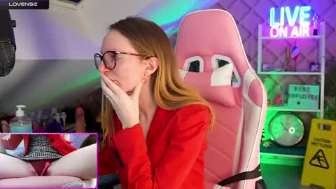 Alice online show from 02-18-25, 01:55