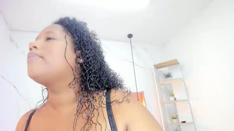 belle online show from 10-10-25, 09:58