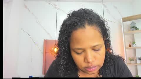 Snapshot of belle_brunette chatting on 04-14-26, 12:22 belle online show from 04-14-26, 12:22