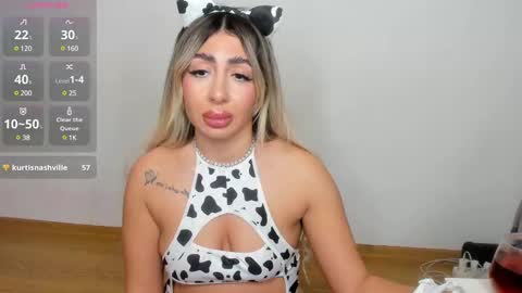 LucyJelly online show from 01-11-25, 11:56