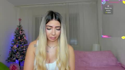 LucyJelly online show from 12-17-25, 05:52