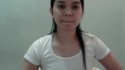 Belle online show from 01-21-25, 10:52