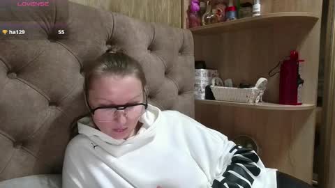 Amelia online show from 03-04-26, 06:36