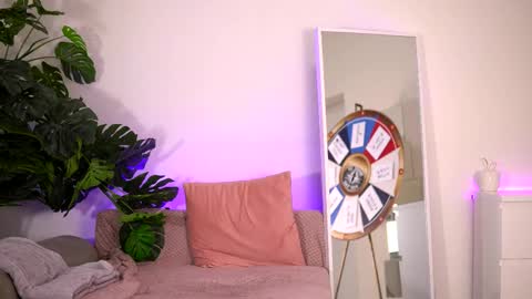 Belle online show from 02-25-26, 04:11