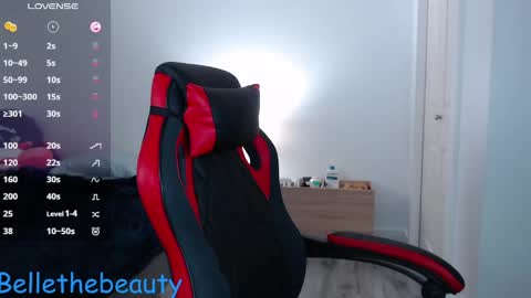Snapshot of bellethebeauty20 chatting on 05-15-26, 12:50 Belle online show from 05-15-26, 12:50