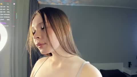 Snapshot of bellidream chatting on 11-07-25, 06:08 Bella online show from 11-07-25, 06:08