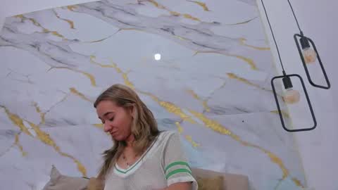 Bellota Flak online show from 01-18-25, 06:43