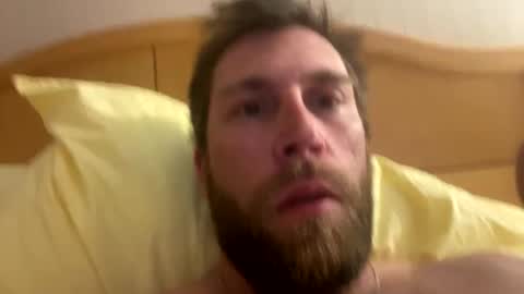 Snapshot of bellsy122 chatting on 04-15-26, 09:16 Bellsy online show from 04-15-26, 09:16