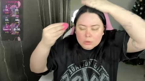 LinaBoo online show from 01-18-26, 05:00