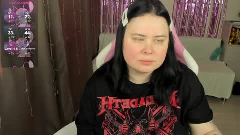 LinaBoo online show from 05-11-26, 07:58