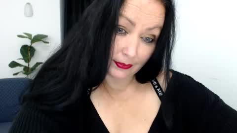 Snapshot of beluckynow chatting on 11-25-25, 12:54 beluckynow online show from 11-25-25, 12:54