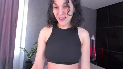 A girl from your  dreams online show from 05-08-26, 04:18
